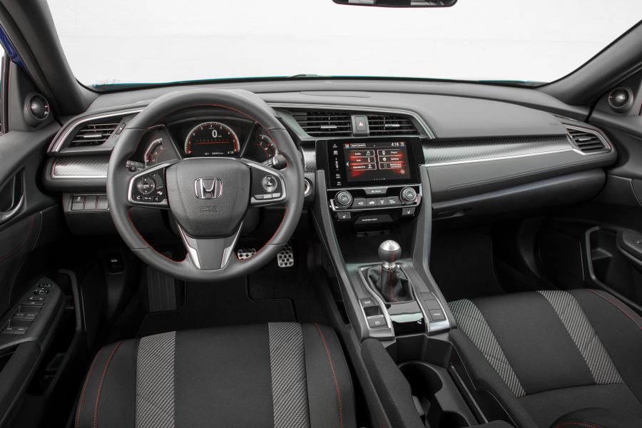 Торпедо Honda Civic Si Sedan 2017 года  (NA) (фото 27 из 48)